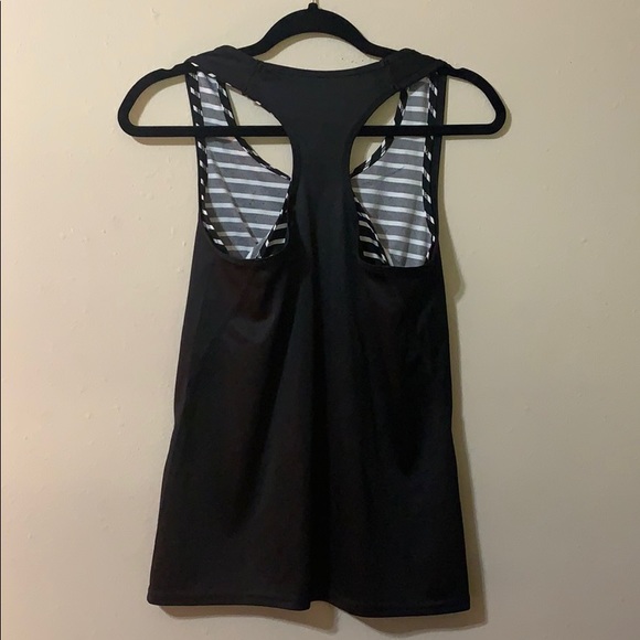 Workout top - Picture 6 of 6